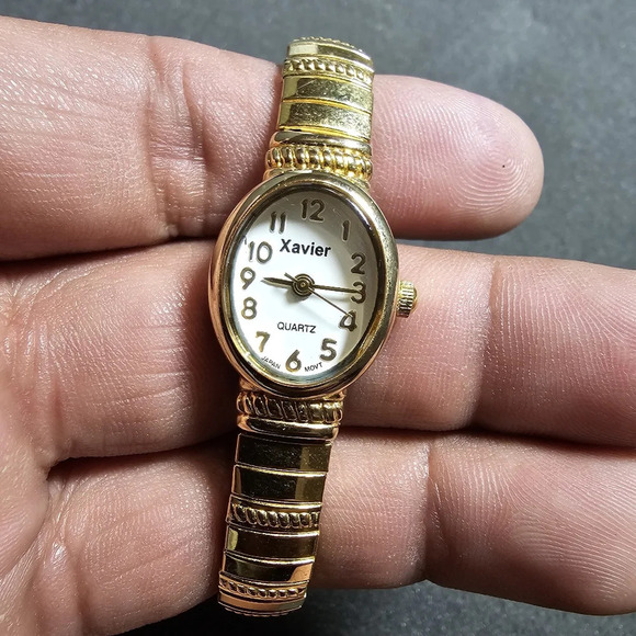 Xavier Ladies Quartz Fashion Watch Gold Tone Working Stretch Band Black Dial - Picture 1 of 9